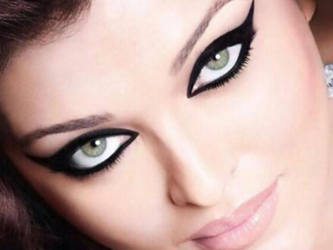 Colorful waterproof mascot hit in campus! | रंगीत वॉटरप्रुफ काजळ कॅम्पसमध्ये हिट! Colorful waterproof mascot hit in campus! | रंगीत वॉटरप्रुफ काजळ कॅम्पसमध्ये हिट!